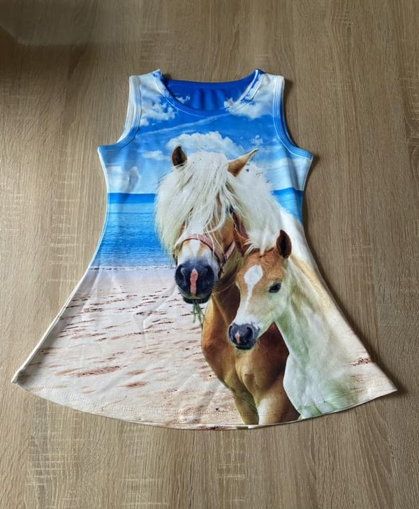 Sommerkleid mit Pferdemotiv